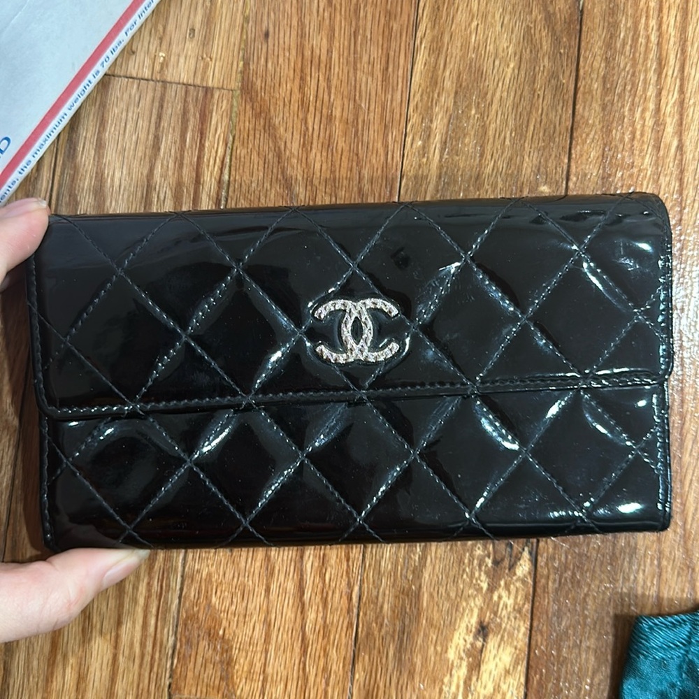 Chanel patent leather wallet